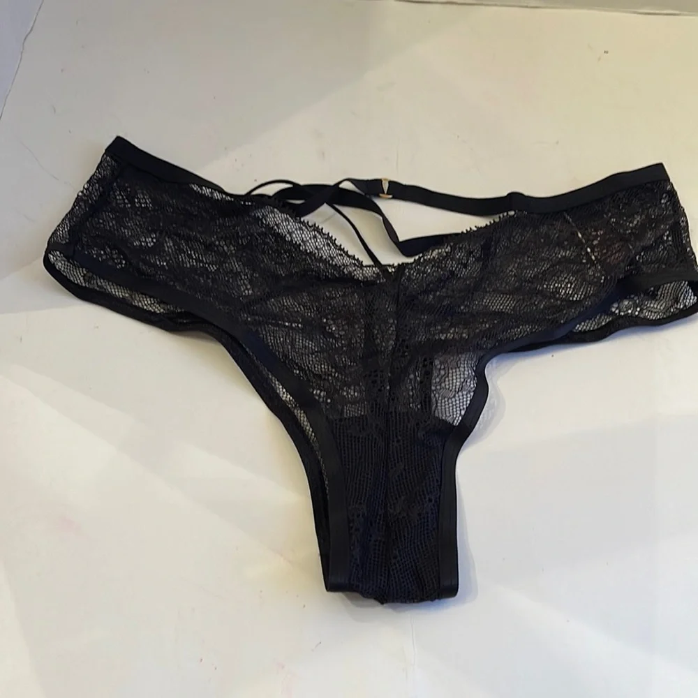 xxx selbstgefilmt vibrator Victoria's Secret Manager: 'Our Customers Are Getting Younger And Younger'